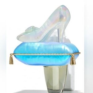 🆕 Bath and Body Works x Disney Princess Cinderella Wallflower